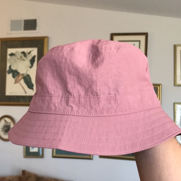 Muted mauve Lululemon bucket hat - Picture 4 of 4